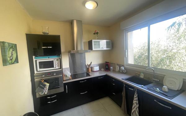 Appartement à vendre    3 pièces •  Vedène