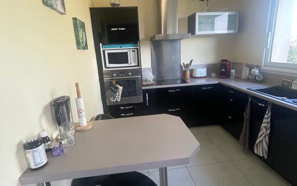 Appartement à vendre    3 pièces •  Vedène