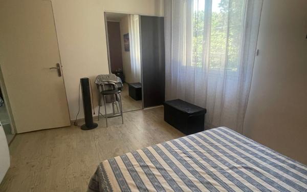 Appartement à vendre    3 pièces •  Vedène