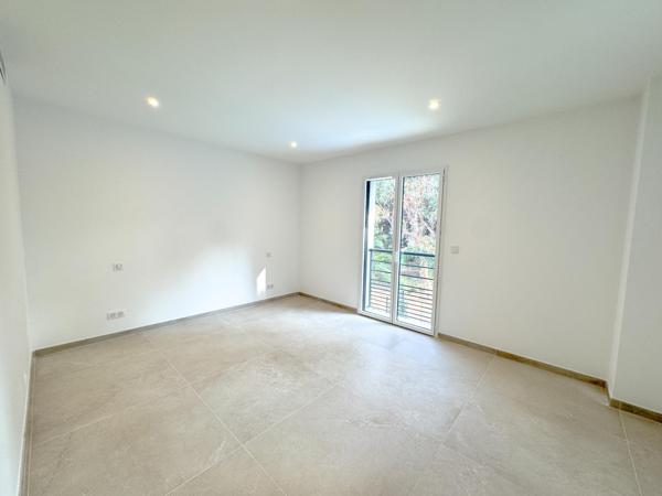 Maison à vendre  5 pièces - 152 m2 CAVALAIRE SUR MER - 83