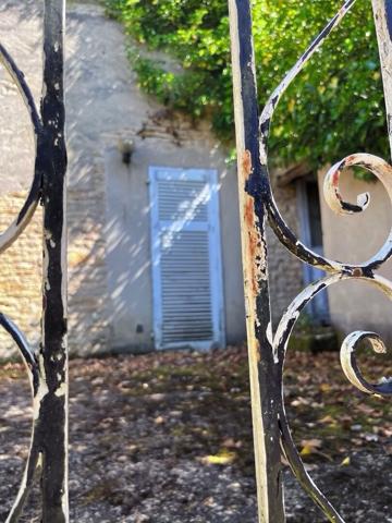 Maison de caractère à restaurer à moins de 10 mn de GRAY