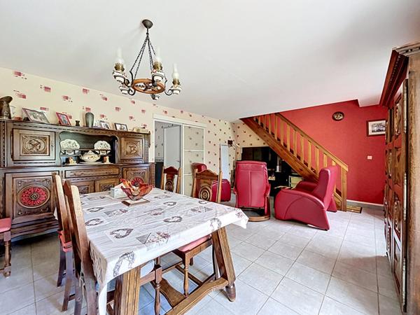 Maison à vendre Chantenay : 3 chambres, jardin ouest, garage