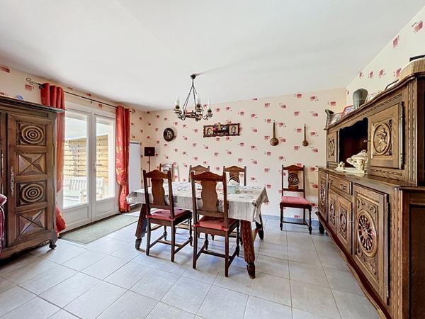 Maison à vendre Chantenay : 3 chambres, jardin ouest, garage