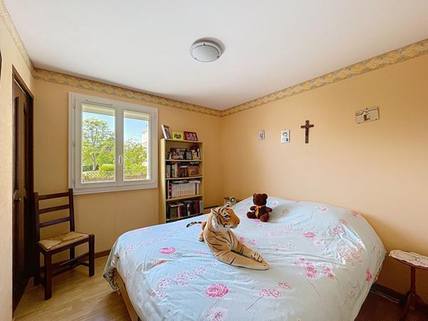 Maison à vendre Chantenay : 3 chambres, jardin ouest, garage
