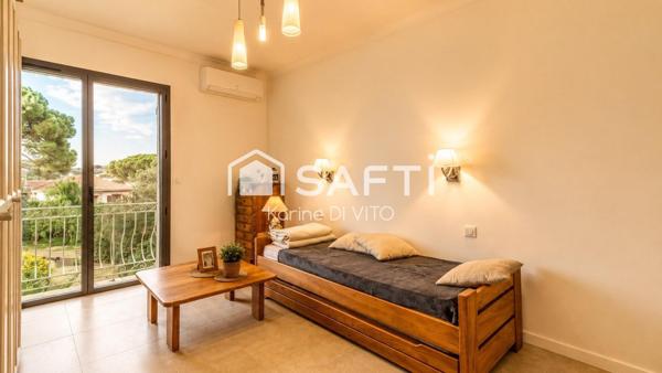 St Maxime - Villa rénovée - 149 m2 -  Aperçu mer