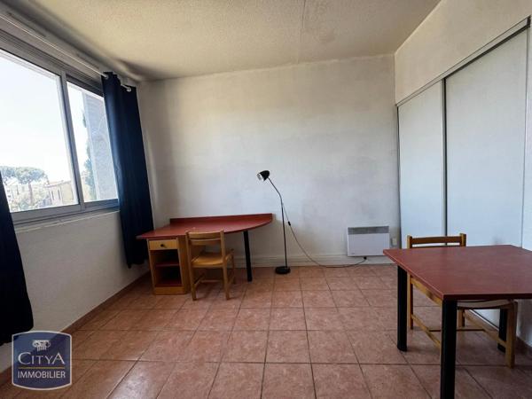 Appartement à louer 1 pièce 21.77m² Nîmes (30000)