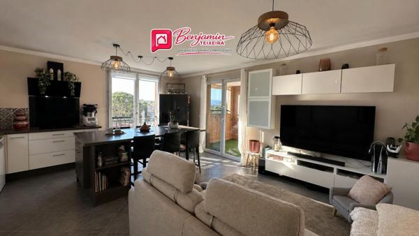 Appartement Roquebrune Sur Argens 3 pièce(s) 67 m2