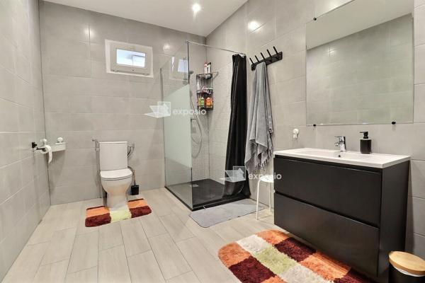 Appartement au centre de GERSTHEIM un 6 pièce(s) 131 m2 plus cour privative de280m2