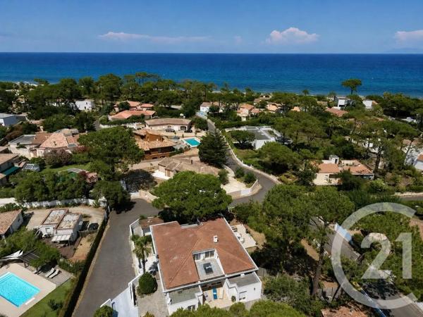 Maison à vendre  8 pièces - 242,34 m 2   BORGO  - 202