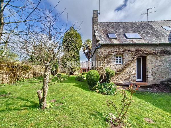 Maison de ville avec gîte de charme à l'entrée de DINAN.