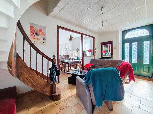 Maison de ville avec gîte de charme à l'entrée de DINAN.