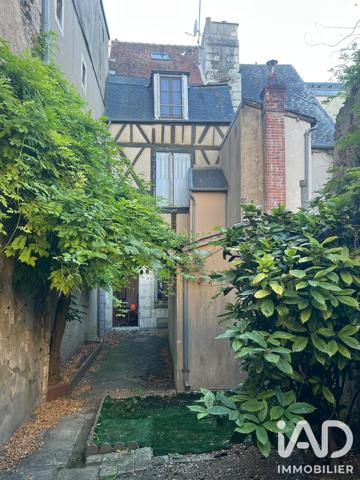 Immeuble à vendre 114,72 m² Bourges
