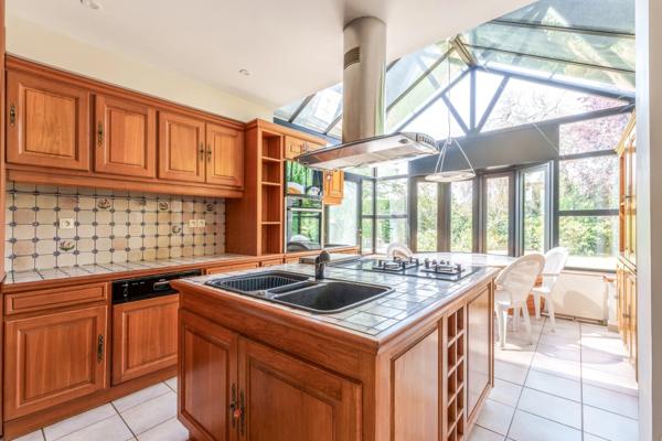 Propriete à vendre 10 pièces FONDETTES (37)