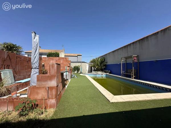Maison de vacances avec piscine et studio La Chaume