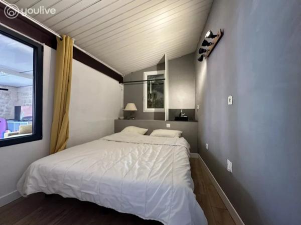 Maison de vacances avec piscine et studio La Chaume