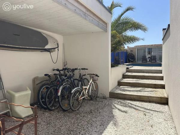 Maison de vacances avec piscine et studio La Chaume
