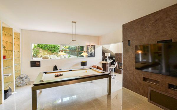 Maison à vendre    5 pièces • 207,48 m2 Cannes