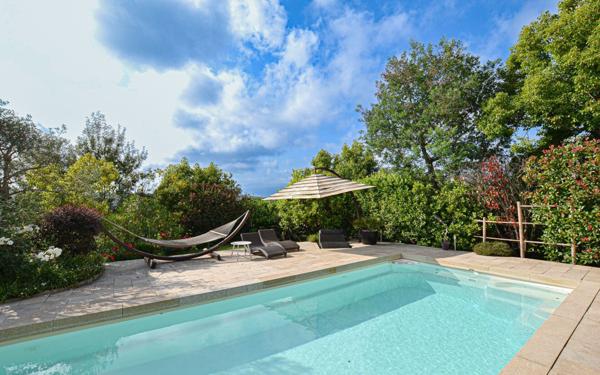 Maison à vendre    5 pièces • 207,48 m2 Cannes