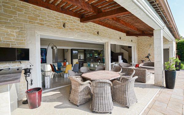 Maison à vendre    5 pièces • 207,48 m2 Cannes