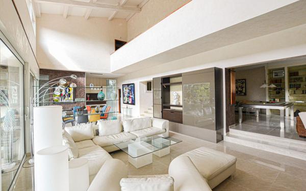 Maison à vendre    5 pièces • 207,48 m2 Cannes