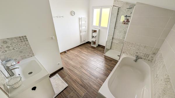 Écommoy (72220) UNIQUE ET RARE SUR LE MARCHÉ !