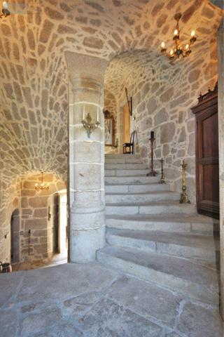 Manoir à vendre à Villefranche-de-Rouergue dans l'Aveyron (12200), ref : 3097   
aveyron