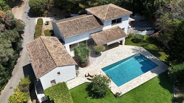 Maison 3 chambre(s) de luxe à vendre - Antibes, Alpes-Maritimes - 06