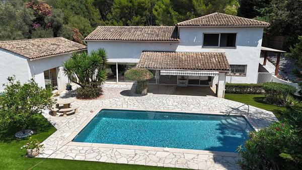Maison 3 chambre(s) de luxe à vendre - Antibes, Alpes-Maritimes - 06