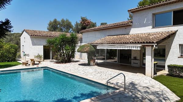 Maison 3 chambre(s) de luxe à vendre - Antibes, Alpes-Maritimes - 06