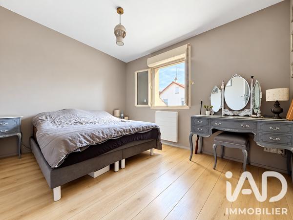 Maison à vendre 6 pièces 111 m² Mantes-la-Jolie