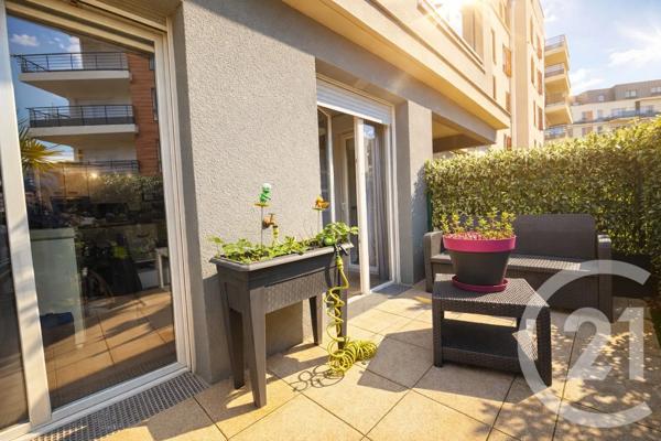 Appartement F3 à vendre  3 pièces - 60 m 2   JOUY LE MOUTIER  - 95