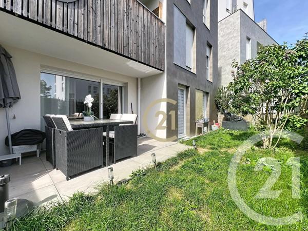 Appartement F3 à vendre  3 pièces - 60 m 2   JOUY LE MOUTIER  - 95