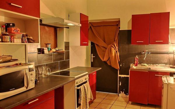 Immeuble à vendre    6 pièces •  Pontacq