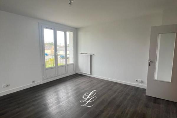 Location - Appartement 4 pièces 91 m 2 ECOMMOY (72220)