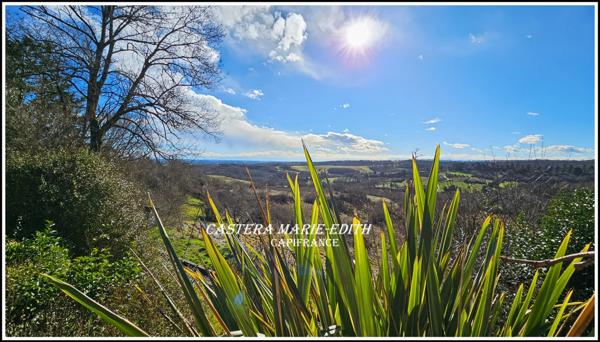 Maison contemporaine - 9 pièces - Studio - Garages - Piscine- Vue Pyrénées- AUCH (32)