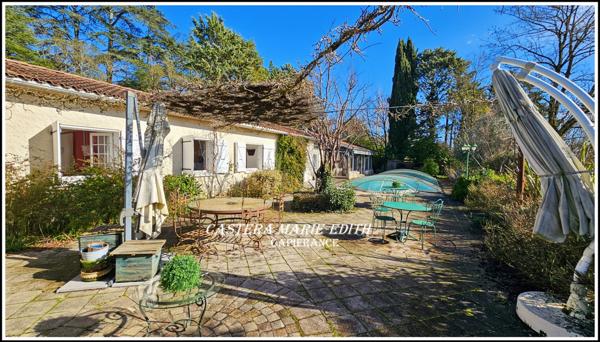 Maison contemporaine - 9 pièces - Studio - Garages - Piscine- Vue Pyrénées- AUCH (32)