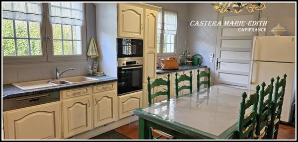 Maison contemporaine - 9 pièces - Studio - Garages - Piscine- Vue Pyrénées- AUCH (32)