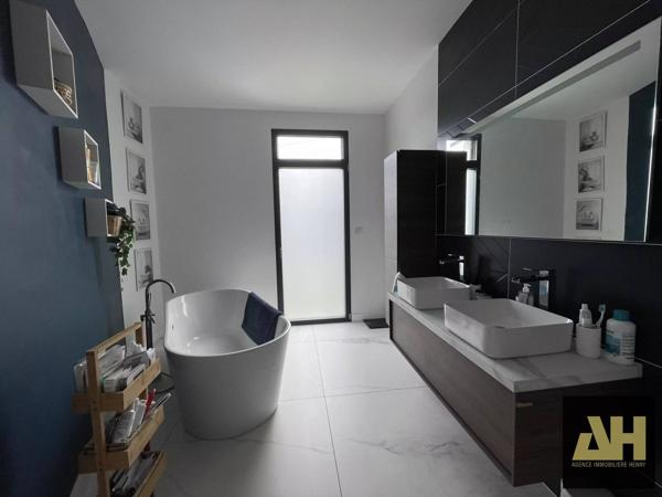 BREST ST MARC - MAISON CONTEMPORAINE DE 2022 - 4 CHAMBRES - GARAGE - JARDIN CLOS