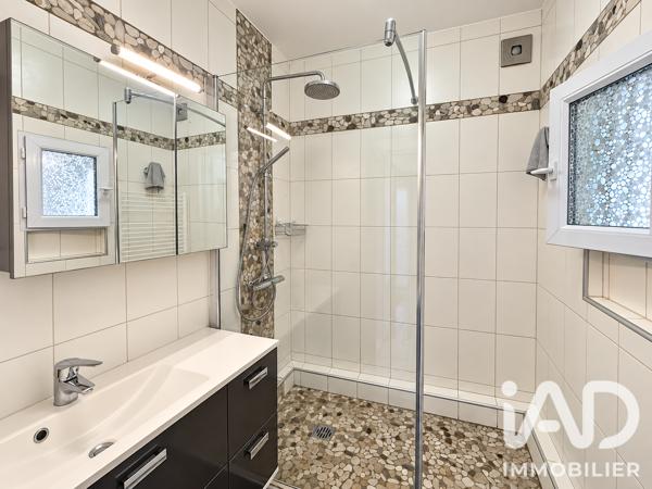 Maison à vendre 6 pièces 99,43 m² Sainte-Geneviève-des-Bois