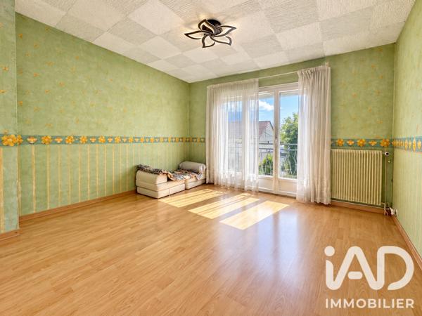 Maison à vendre 6 pièces 99,43 m² Sainte-Geneviève-des-Bois