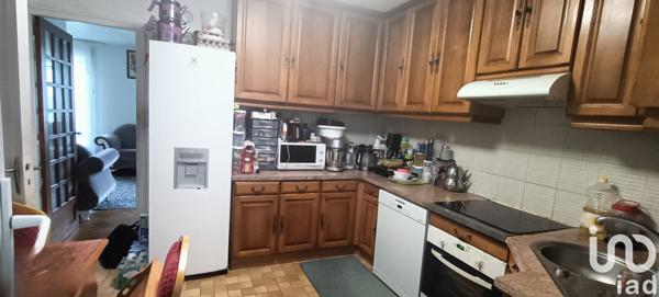 Maison traditionnelle 7 pièces de 108 m² à Bourganeuf (23400)