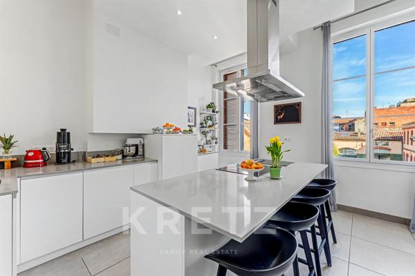 Appartement Haussmannien avec terrasse, quartier Chalets à Toulouse