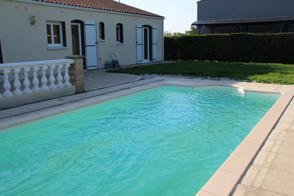 Belle maison familiale 4 chambres, avec piscine