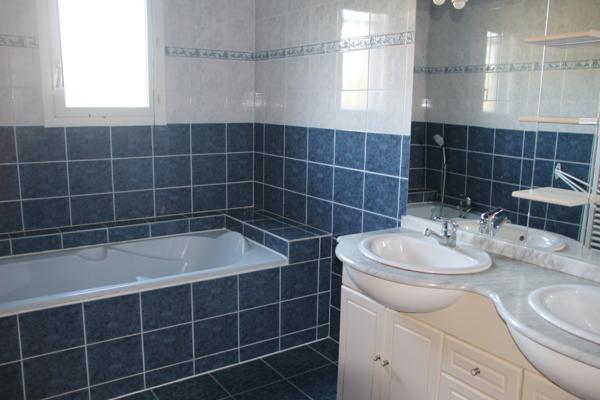 Belle maison familiale 4 chambres, avec piscine