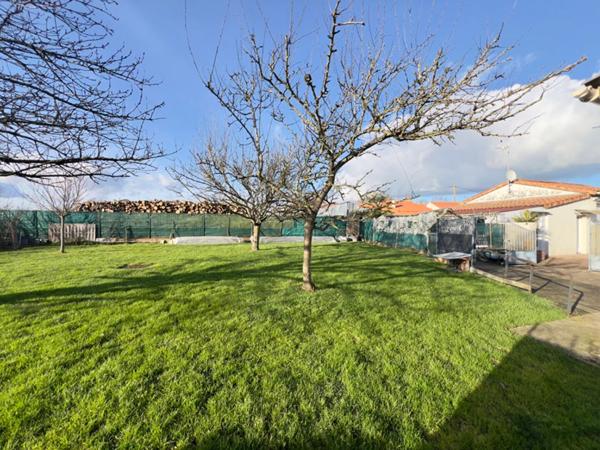 Maison Montrevault Sur Evre 7 pièce(s) 230 m2