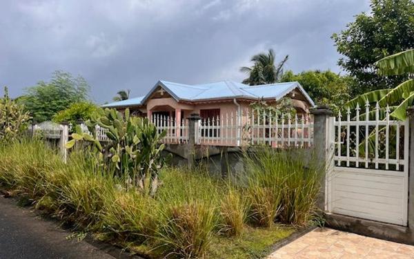 Maison à vendre    4 pièces • 78 m2 Anse-Bertrand