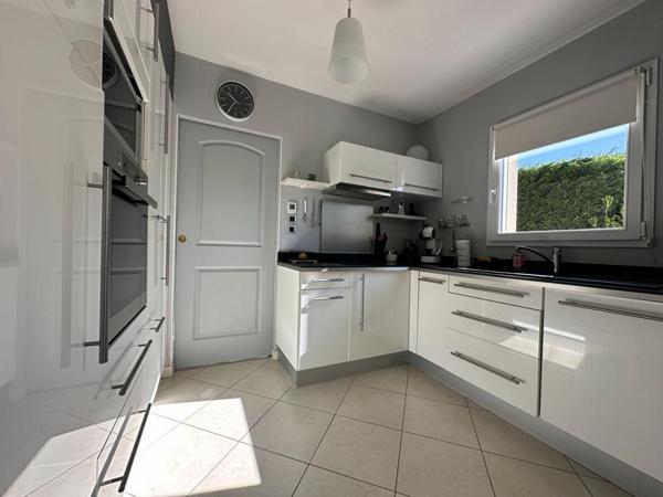 Maison 5 pièce(s) 101 m2