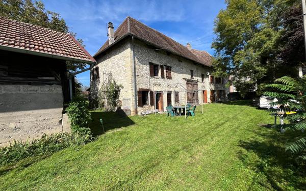 Maison à vendre    5 pièces •  Morestel