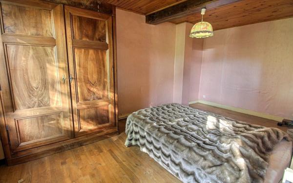 Maison à vendre    5 pièces •  Morestel