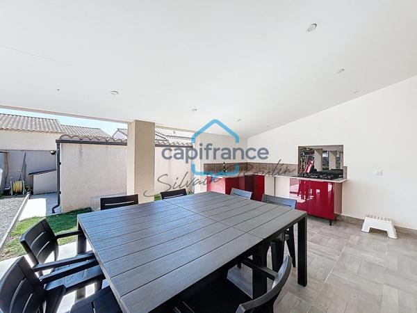 PIERRELATTE – FERME BAUMET | Villa de plain-pied de 107 m², 4 chambres, DPE A et superbe terrasse couverte de 50 m²